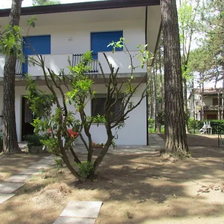 Apartment Charming With Fenced Garden *