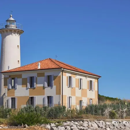 Apartment Charming With Fenced Garden *