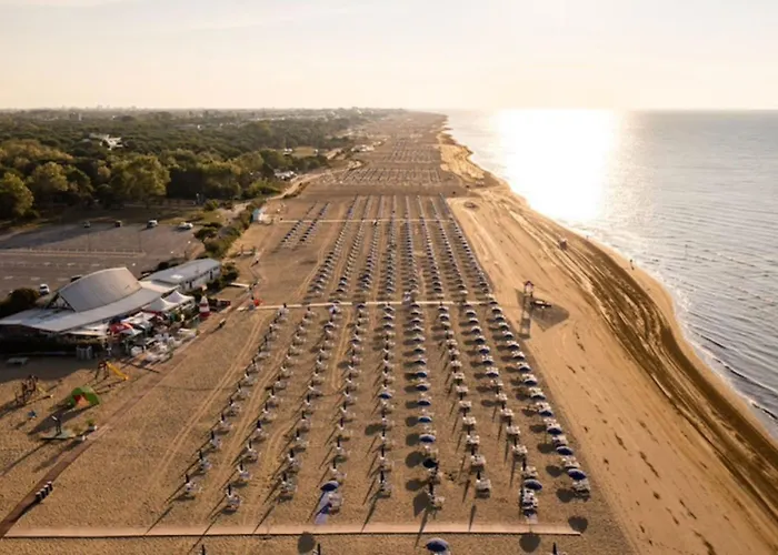 Charming With Fenced Garden Appartamento Bibione
